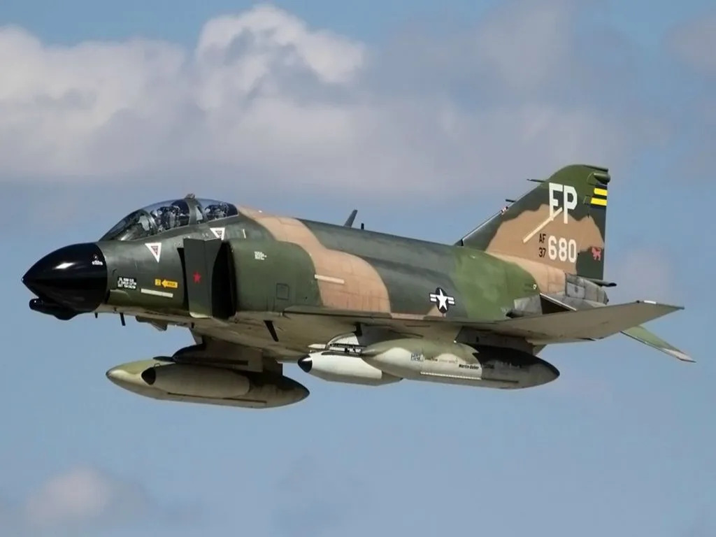 F4PhantomReverseEngineering_11zon_11zon