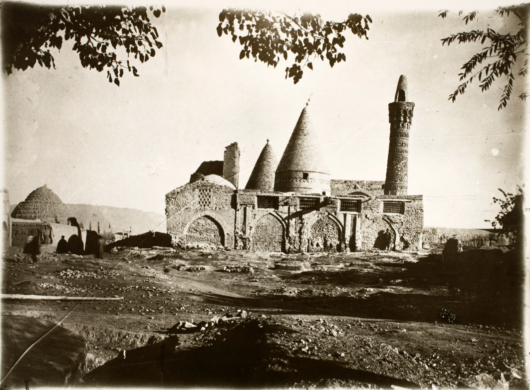 آرامگاه بایزید بسطامی
