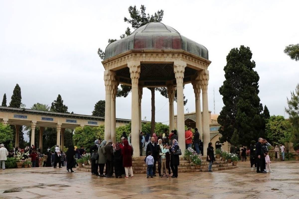 فال حافظ امروز پنجشنبه 7 فروردین ماه 1404