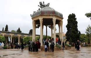 فال حافظ امروز پنجشنبه 7 فروردین ماه 1404