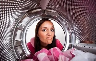 7 دلیل نچرخیدن ماشین لباسشویی + راه های رفع آن