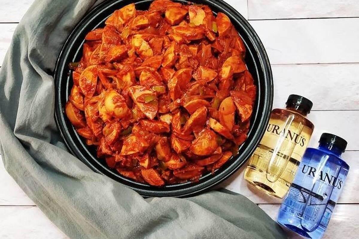 طرز تهیه ساندویچ سوسیس بندری با روش مخصوص ساندویچیها