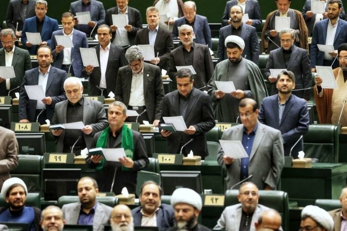 مخالفت ۱۳۶ نماینده با رفع فیلترینگ؛ هدیهای شگفتانه به دشمن است!