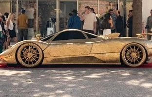 پاگانی زوندا با ۱۰۰ هزار سکه ۲ دلاری و چهره لیونل مسی + عکس