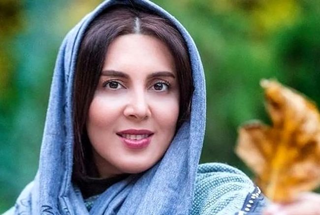 موتور سواری لیلا بلوکات در خیابان های تهران