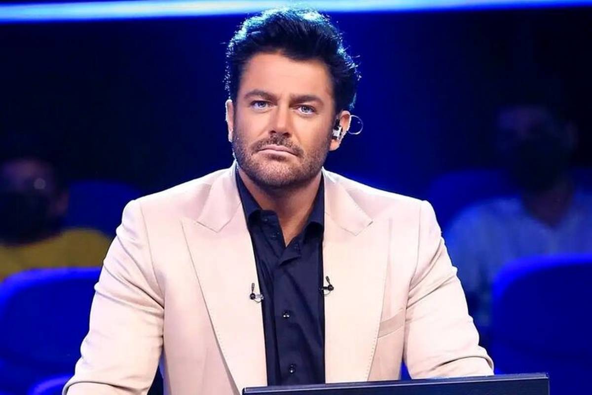 (ویدئو) افشاگری یک پزشک درباره عملهای زیبایی محمدرضا گلزار؛ آقای بازیگر کجاها را جراحی کرده است؟