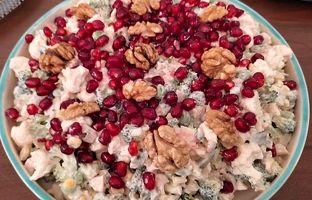 طرز تهیه سالاد انار و کلم برای مهمانی شب یلدا