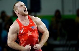 رسوایی قهرمان آمریکایی؛ کایل اسنایدر بازداشت شد