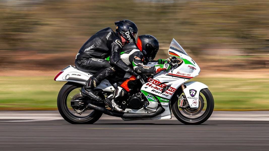 رکوردشکنی موتورسیکلت سوزوکی با قدرت لامبورگینی