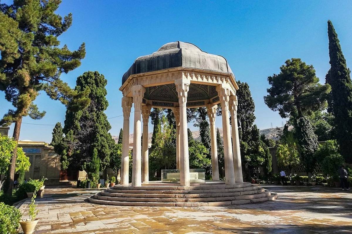 فال حافظ امروز چهارشنبه 22 مرداد ماه 1404