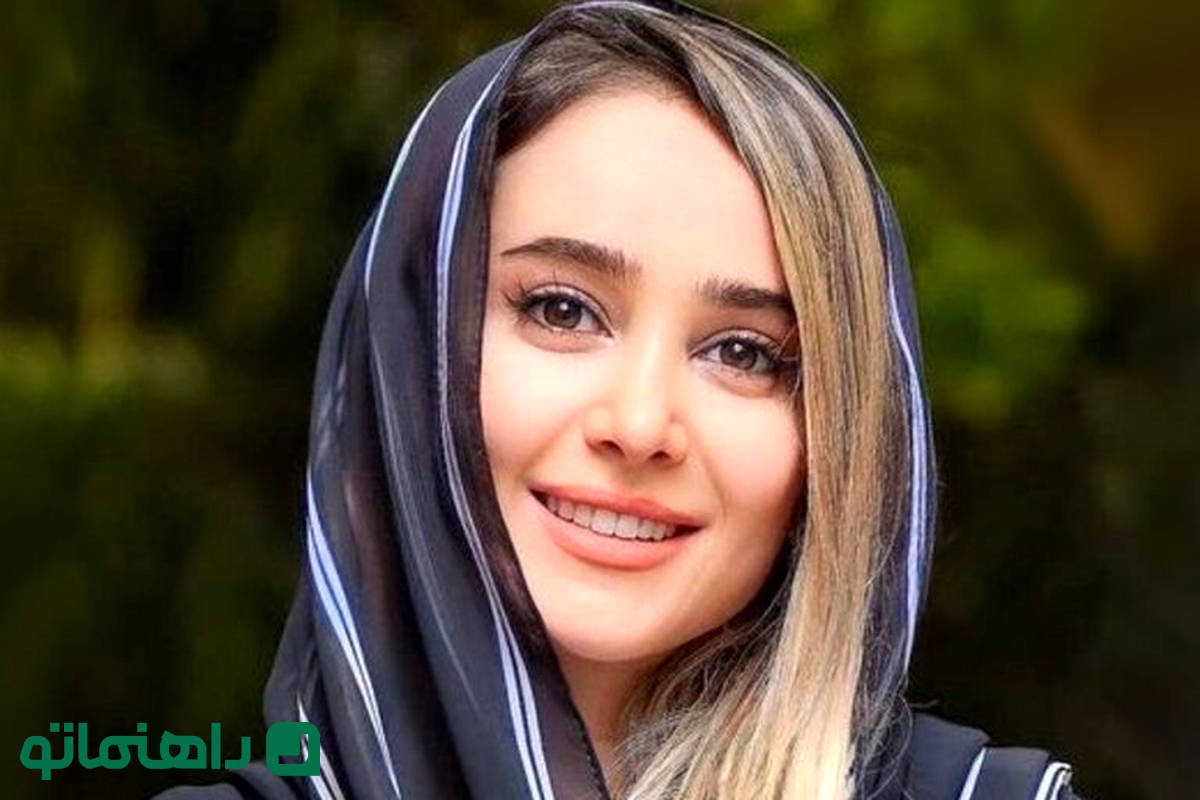 استایل به سبک سلبریتیها؛ استایل دخترانه با وست بهاری به سبک الناز حبیبی