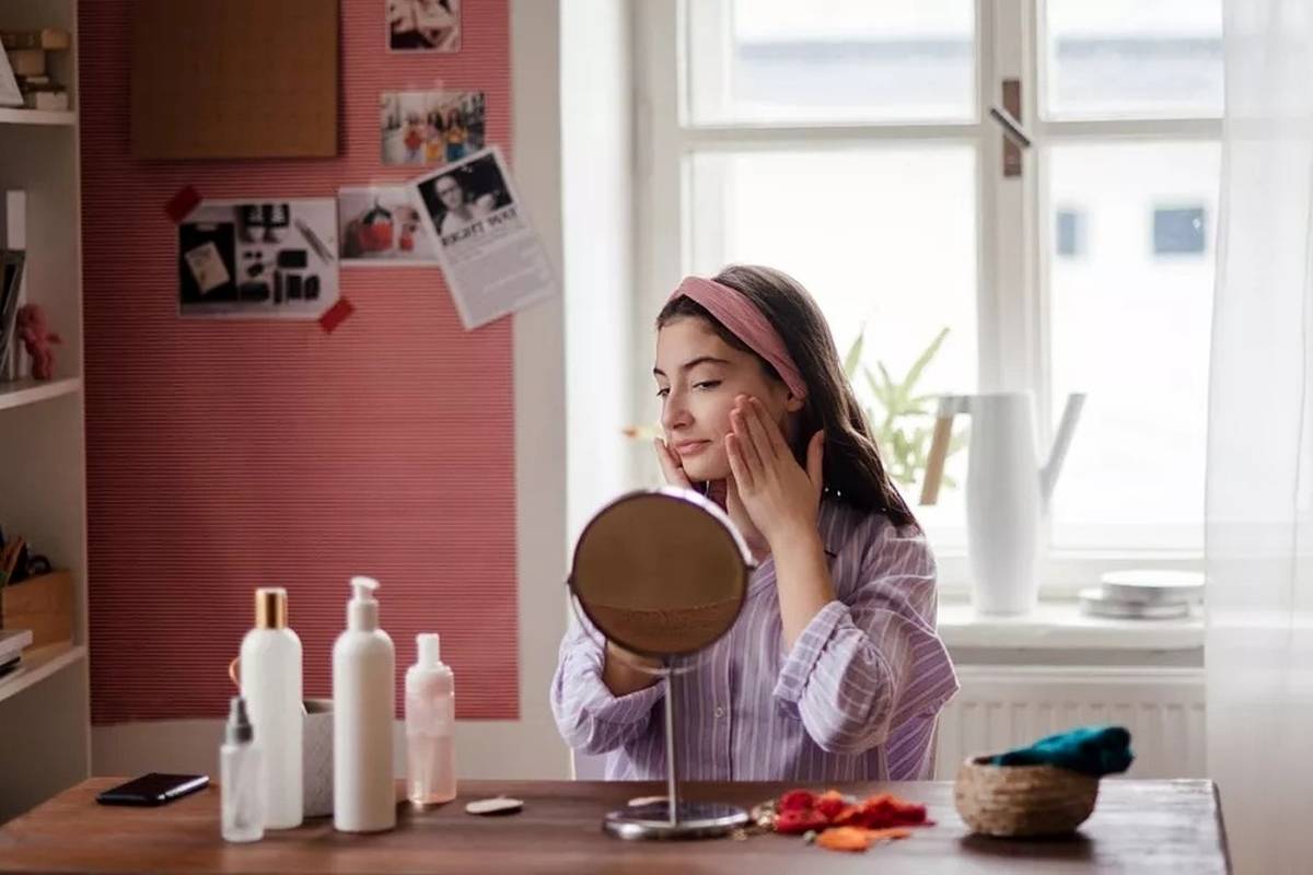 روتینهای گران مراقبت از پوست؛ بمباران تبلیغاتی اینفلوئنسرها چه خطراتی دارد؟