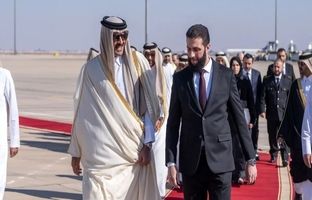 اسکورت سنگین امیر قطر در دیدار با الجولانی + ویدئو