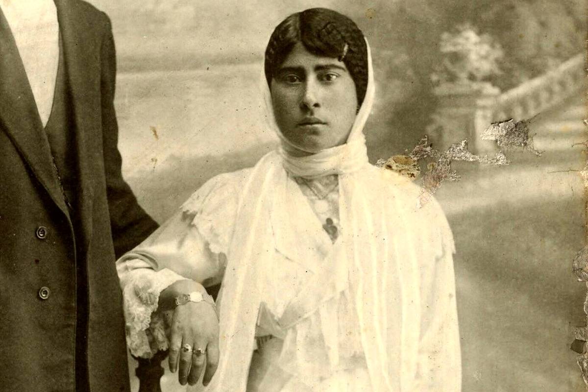 سفر به عصر قاجار؛ عروسی در ارومیه، شکارچی دربار و یک قاب زن و شوهری + عکس