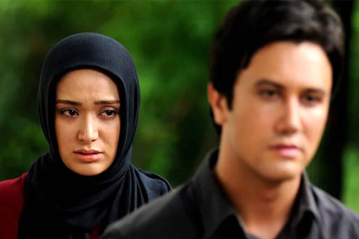 شاهرخ استخری: من ۱۵ سال پیش برای سریال فاصلهها ماهی ۱۶ هزار دلار گرفتم.. + ویدئو