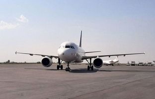 برخورد خودرو با هواپیما در فرودگاه مهرآباد