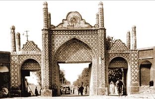  عکس آتلیه‌ای مادر و دختر ایرانی در دوران قاجار! 