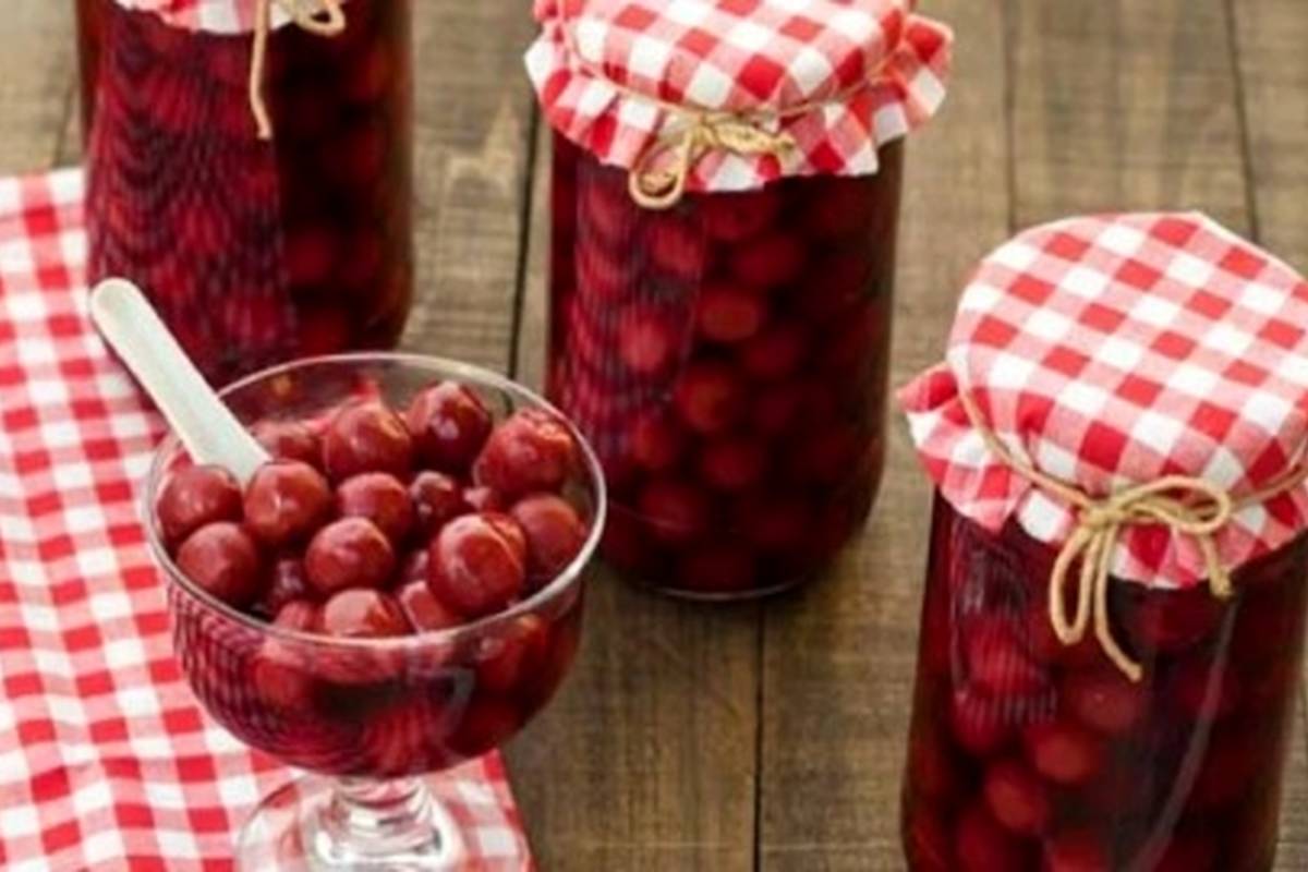 طرز تهیه ترشی گیلاس؛ مجلسی و راحت
