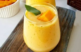  طرز تهیه میلک‌شیک انبه؛ به روش یک باریستای حرفه‌ای 
