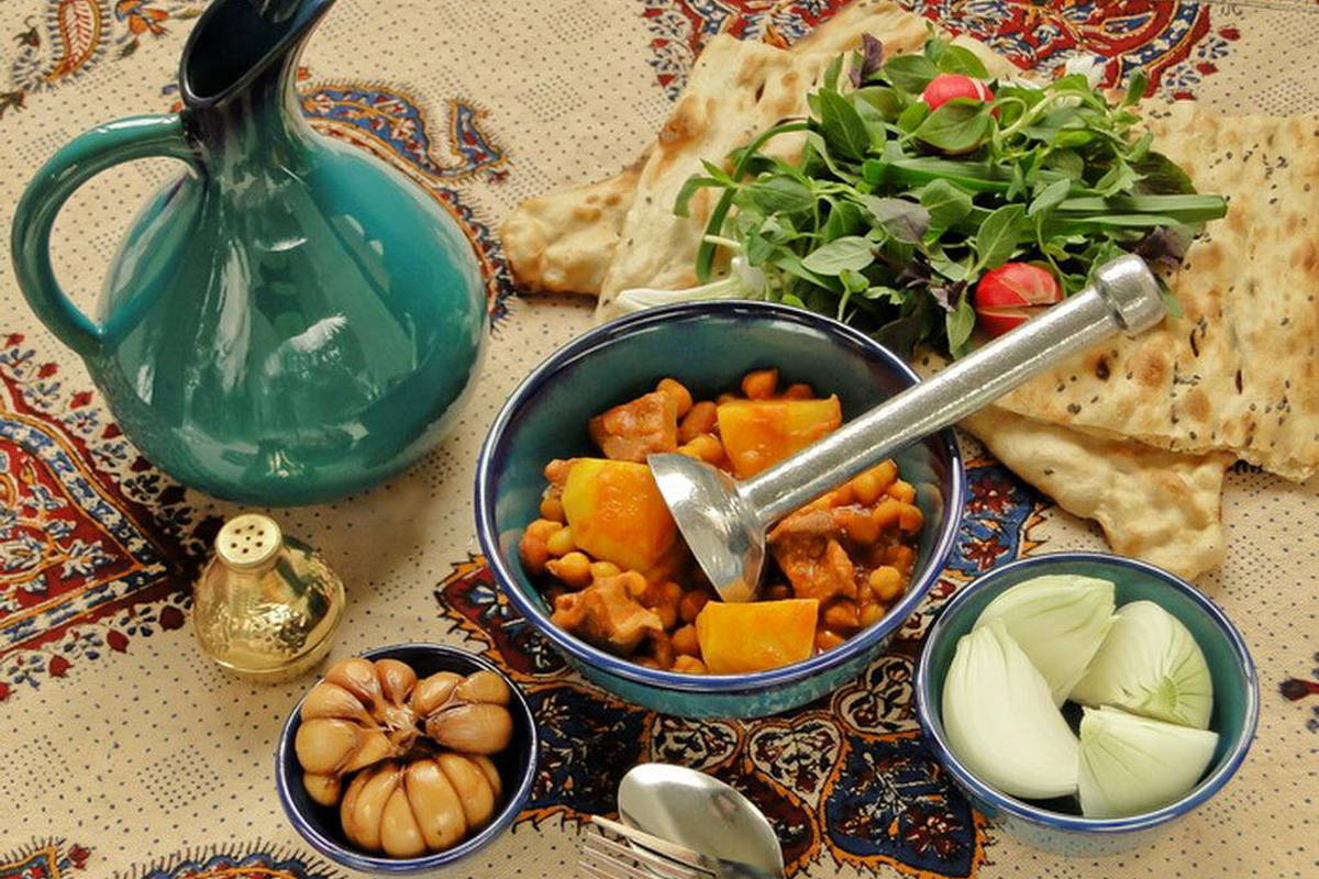 رستوران ها چه ادویه ای در آبگوشت می ریزند ؟ ؛ بهترین ادویه برای خوشمزه شدن آبگوشت