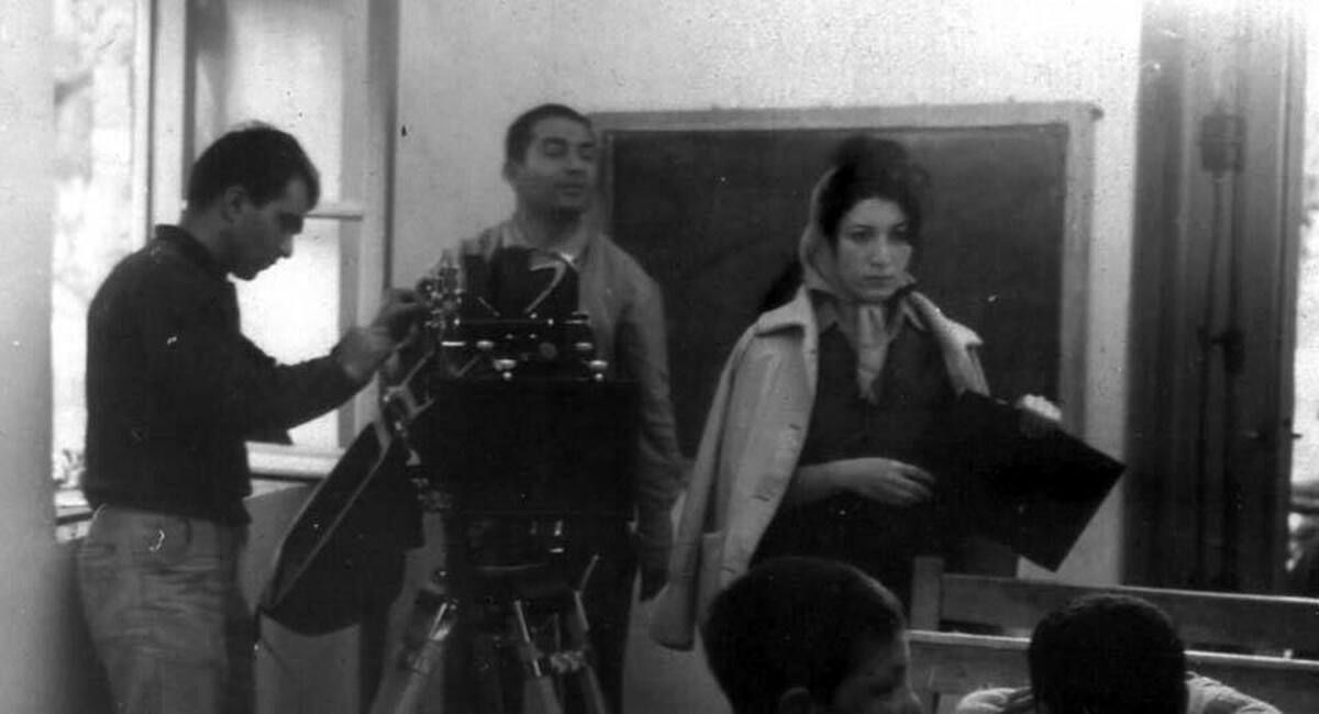 پرتره فروغ فرخزاد؛ رگ‌های آبی چقدر با واقعیت فاصله دارد؟ 