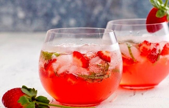 شربت توت فرنگی؛ نوشیدنی خنک و خوشمزه تابستانی