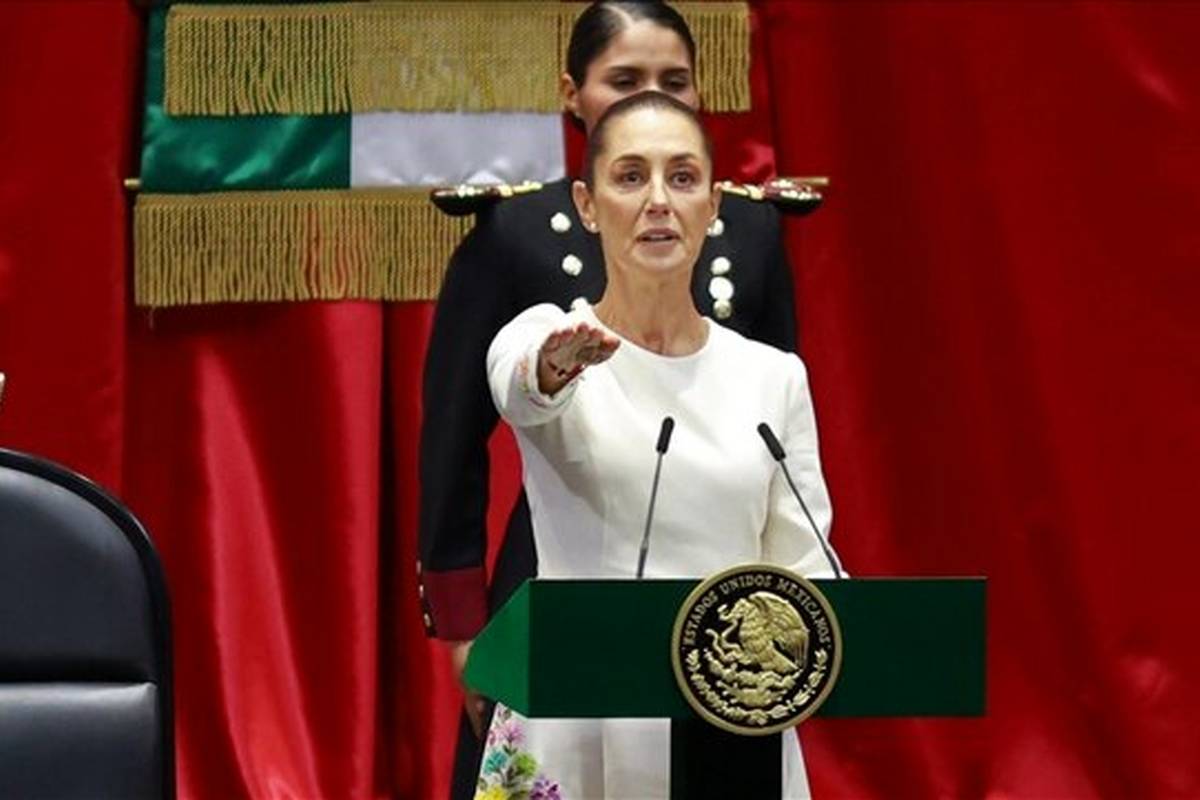 اولین رئیس جمهور زن مکزیک سوگند خورد