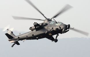  رقص بالگرد قدرتمند WZ-۱۰ در آسمان چین + ویدئو