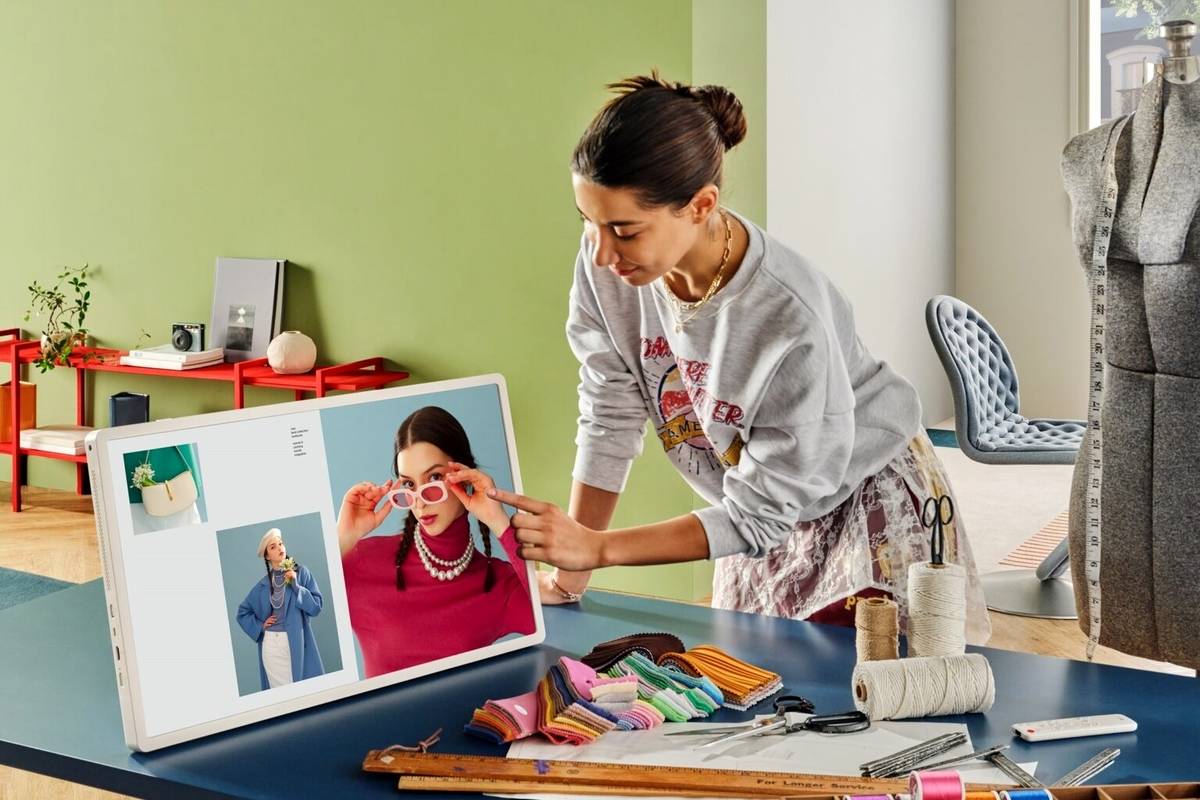 نمایشگر همه‌فن‌حریف ال‌جی با QHD و باتری ۴ ساعته معرفی شد!