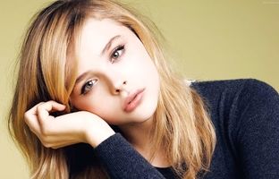 بهترین فیلم‌ های کلویی مورتس؛ عروس دیوید بکهام