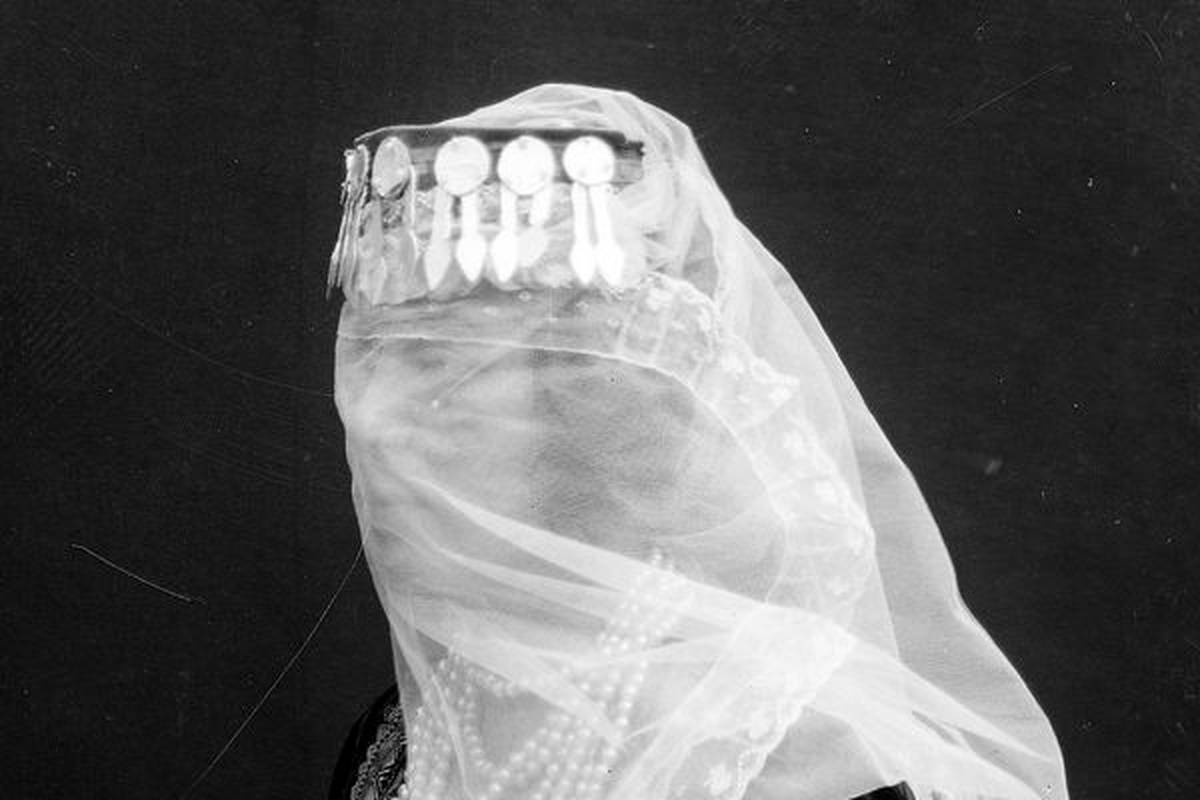 سفر به عصر قاجار؛ از «دخترانی با آسیاب» تا «یک پرترۀ خاص»