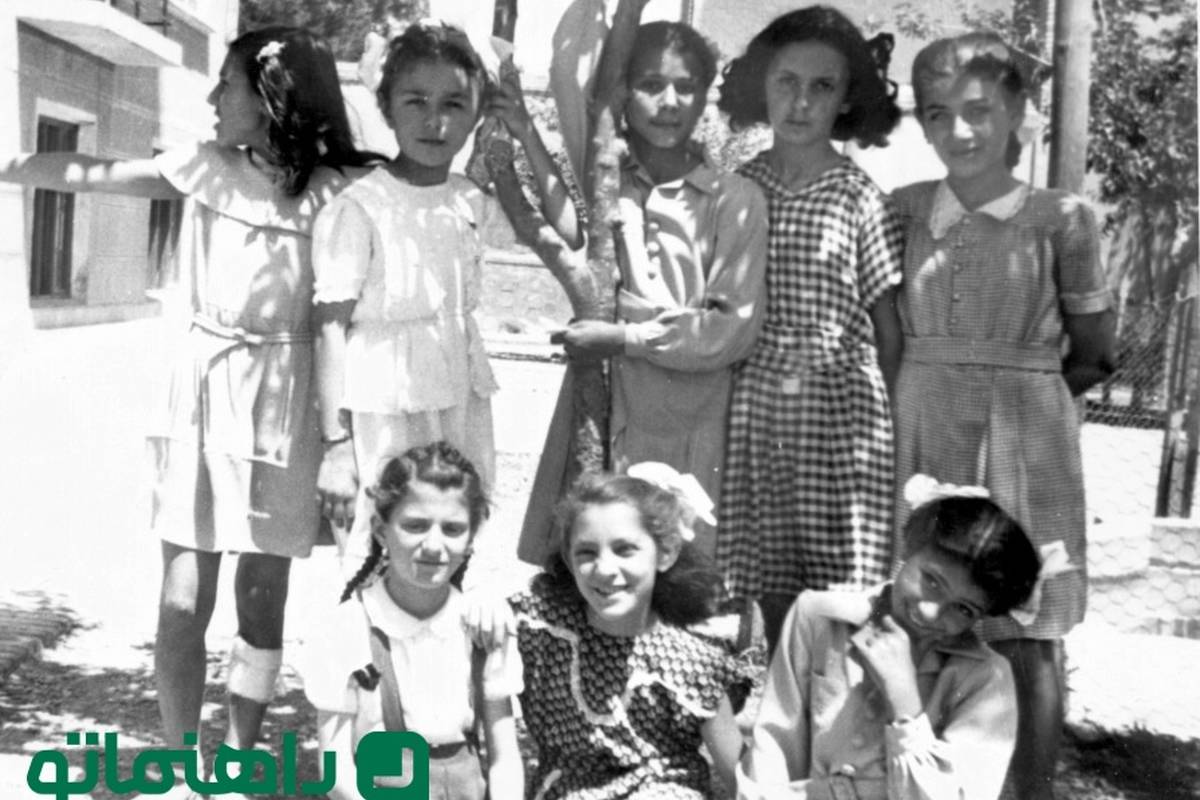 فرح پهلوی 7 ساله در مدرسه ایتالیایی + عکس