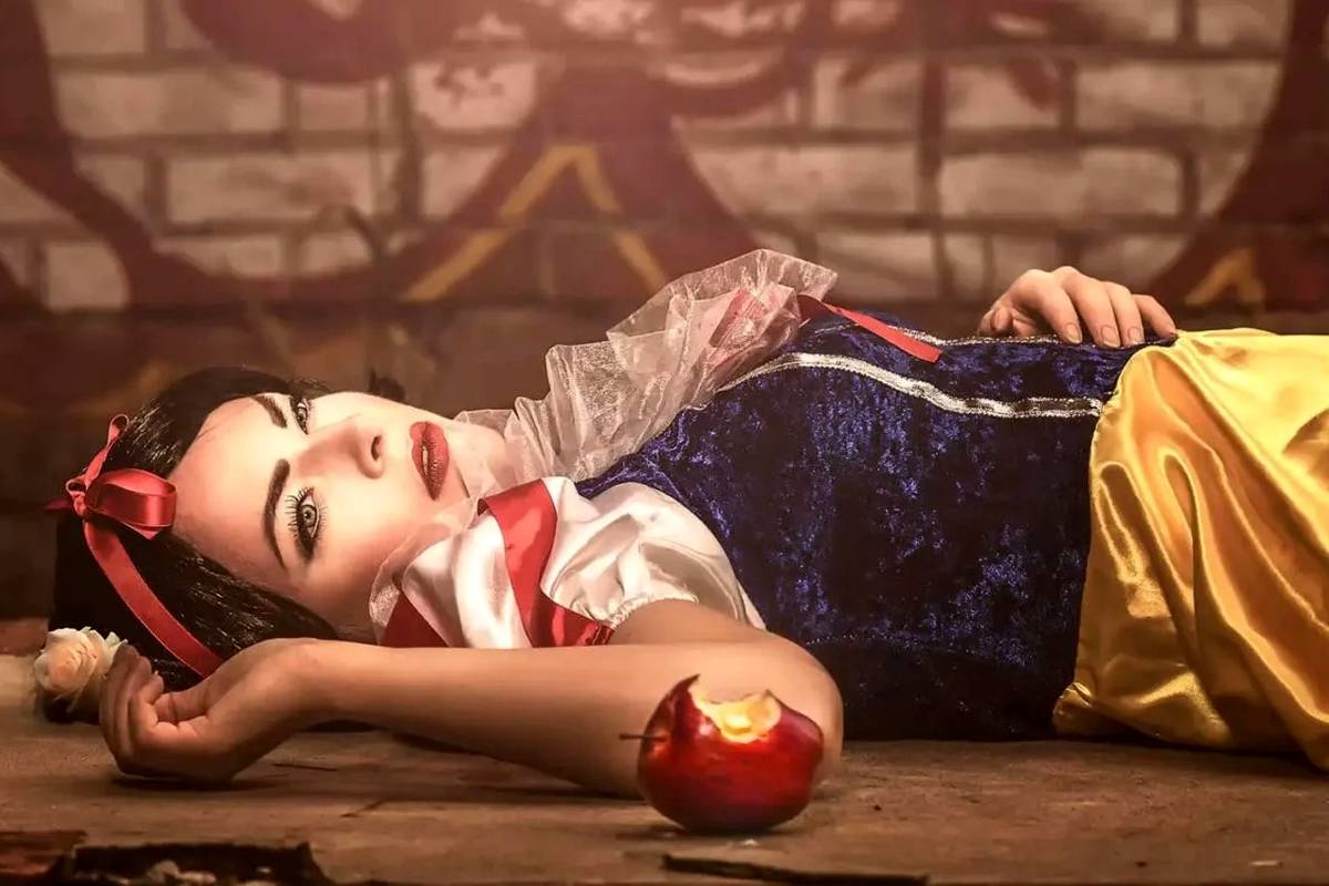 داستان اصلی سفید برفی چه بود؟