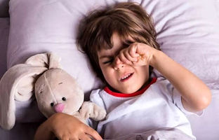 چگونه صحبت کردن در خواب کودکان را متوقف کنیم؟ 