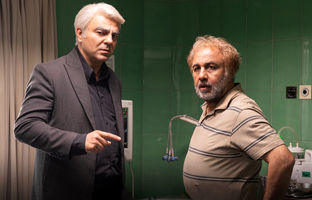 صحنه ریختن سرب داغ در جهنم «اجل معلق»! + ویدئو