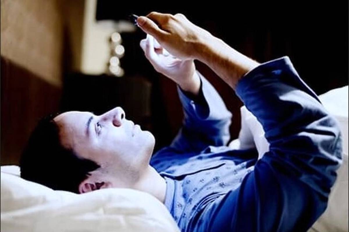 آیا کاهش استفاده از تلفن هوشمند به بهبود سلامت روان کمک میکند؟