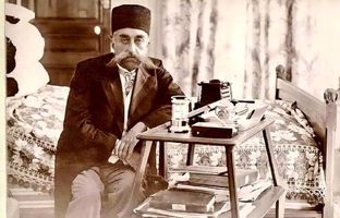  نوه‌های مظفرالدین شاه و معلم فرانسوی‌شان + تصاویر