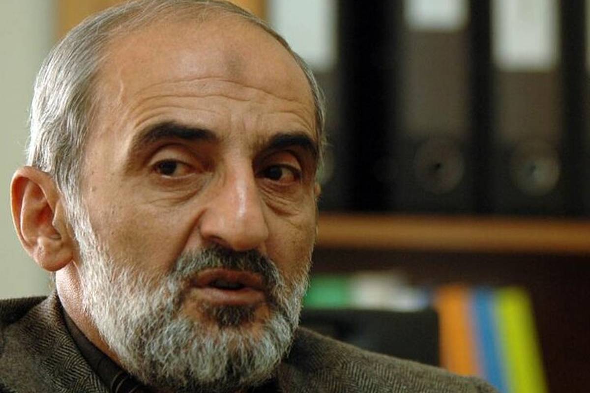 واکنش حسین شریعتمداری به عزل شهرام دبیری بعد از سفر به قطب جنوب