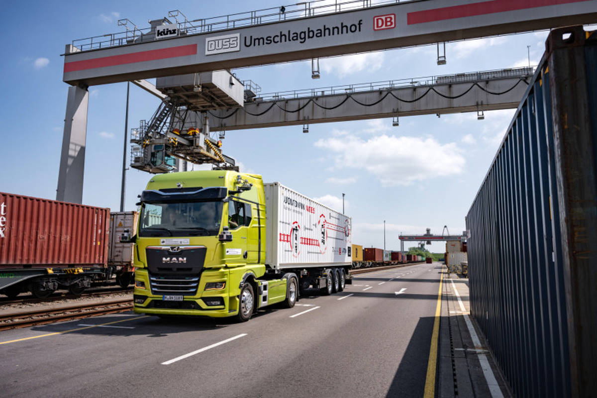 بررسی بازی موبایلی Truck Manager – امپراطوری کامیون سوارها