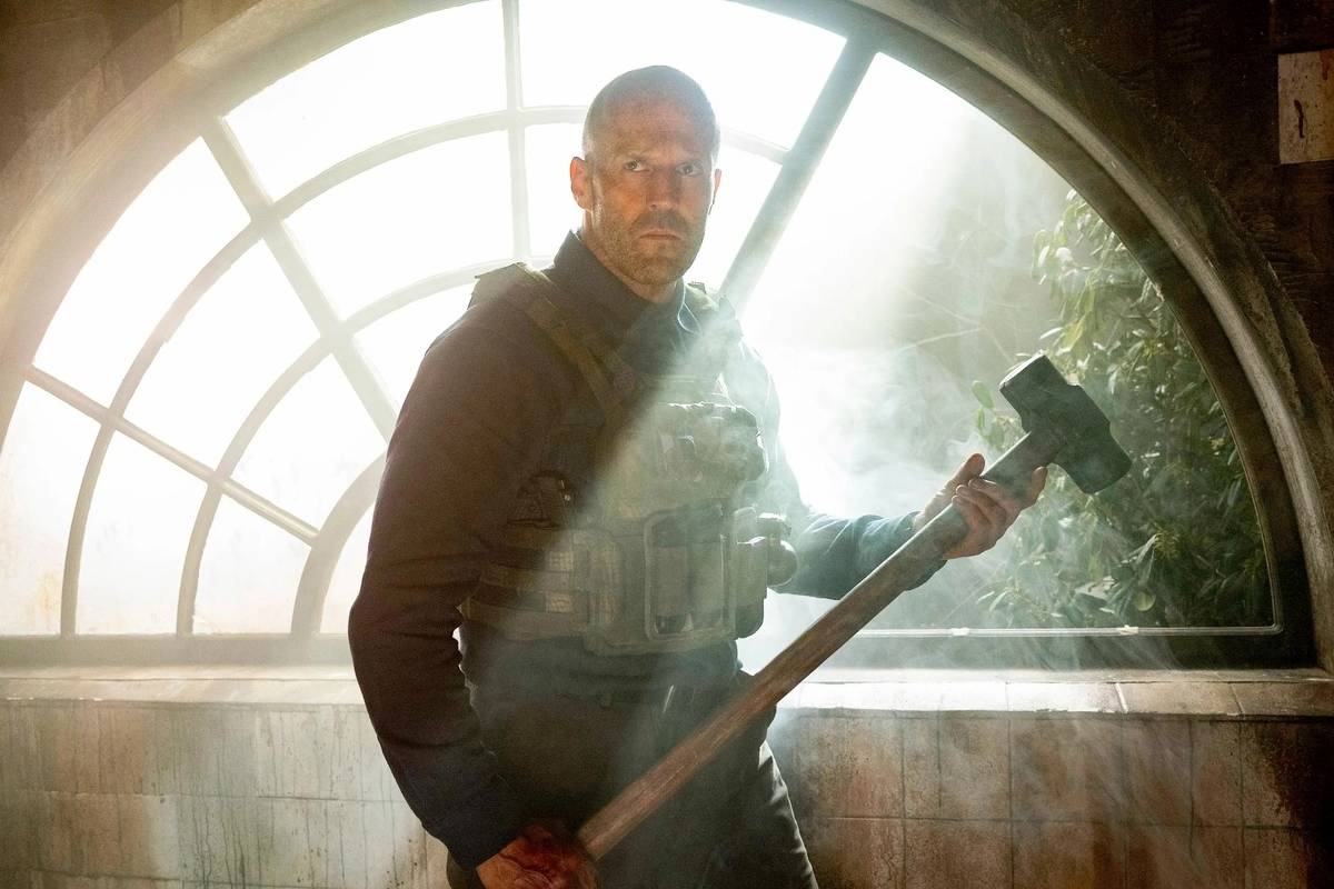 نقد و بررسی فیلم «یک مرد کارگر»: جیسون استاتهام در اثری جدید