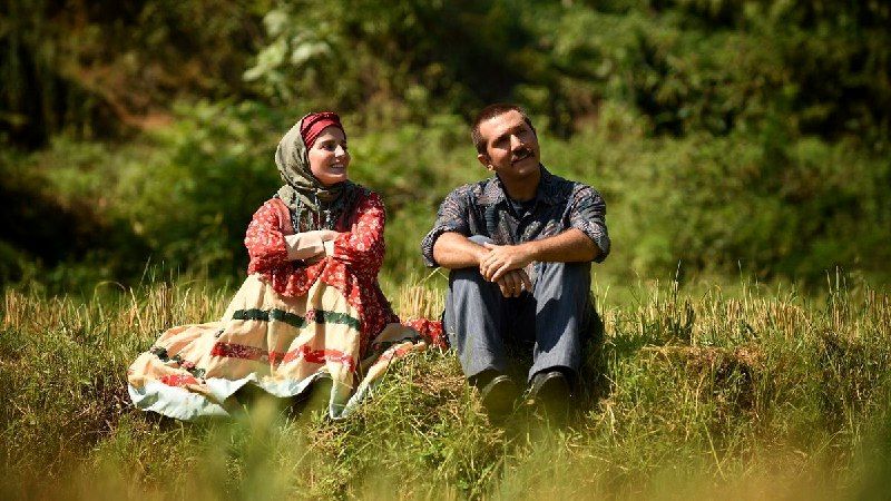 «اسفندیار پدر سوجان و قربان» در پشت صحنه سریال سوجان؛ سال 1403 + عکس