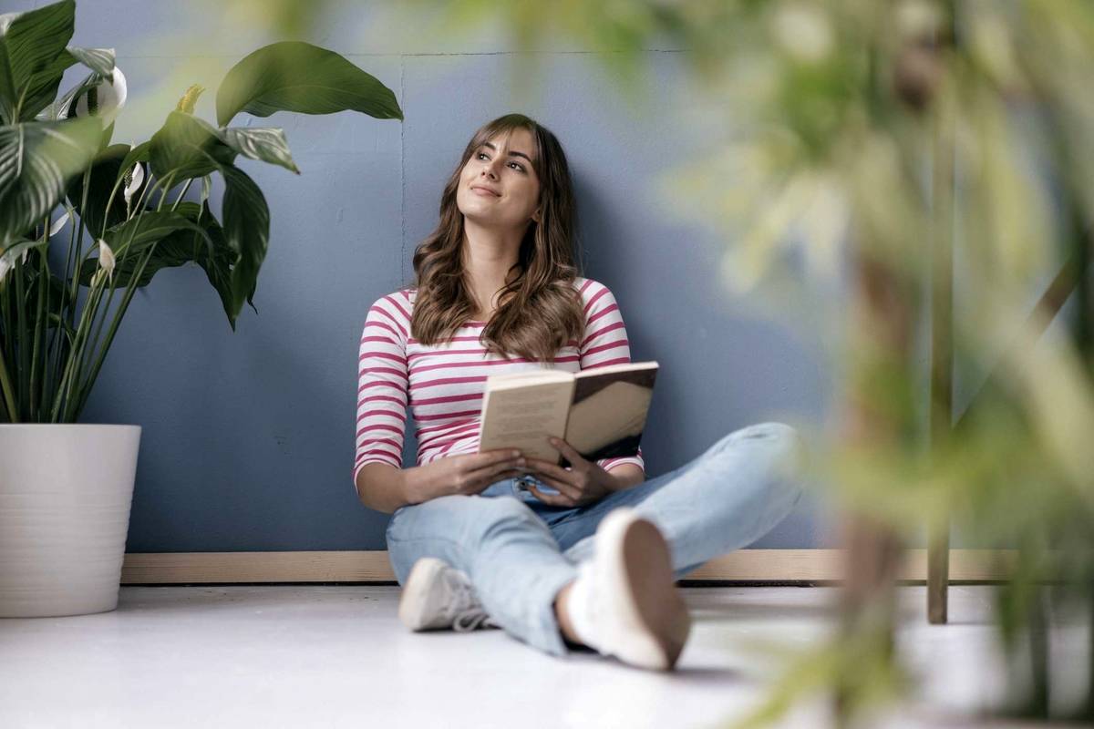 با خواندن این 4 کتاب میتوانیم استرس و رنجمان را کنترل کنیم؟