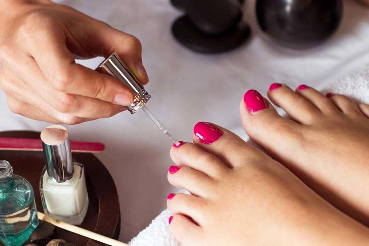 35 ایده جذاب نوروزی برای ژلیش ناخن پا! با هر سلیقهای خوشت میاد!