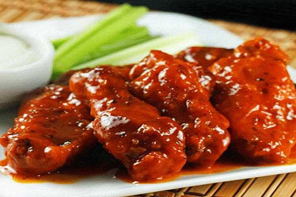 مرغ مجلسی با سس بی نظیر زرشک! همه دستور این غذا رو ازت میپرسن!