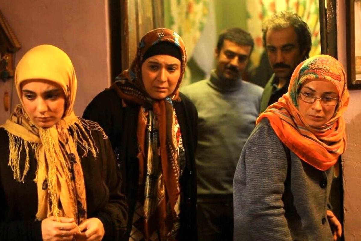 (عکس) دیدار هما، فهیمه و ارسطو سریال پایتخت با تیپی تازه و خاص