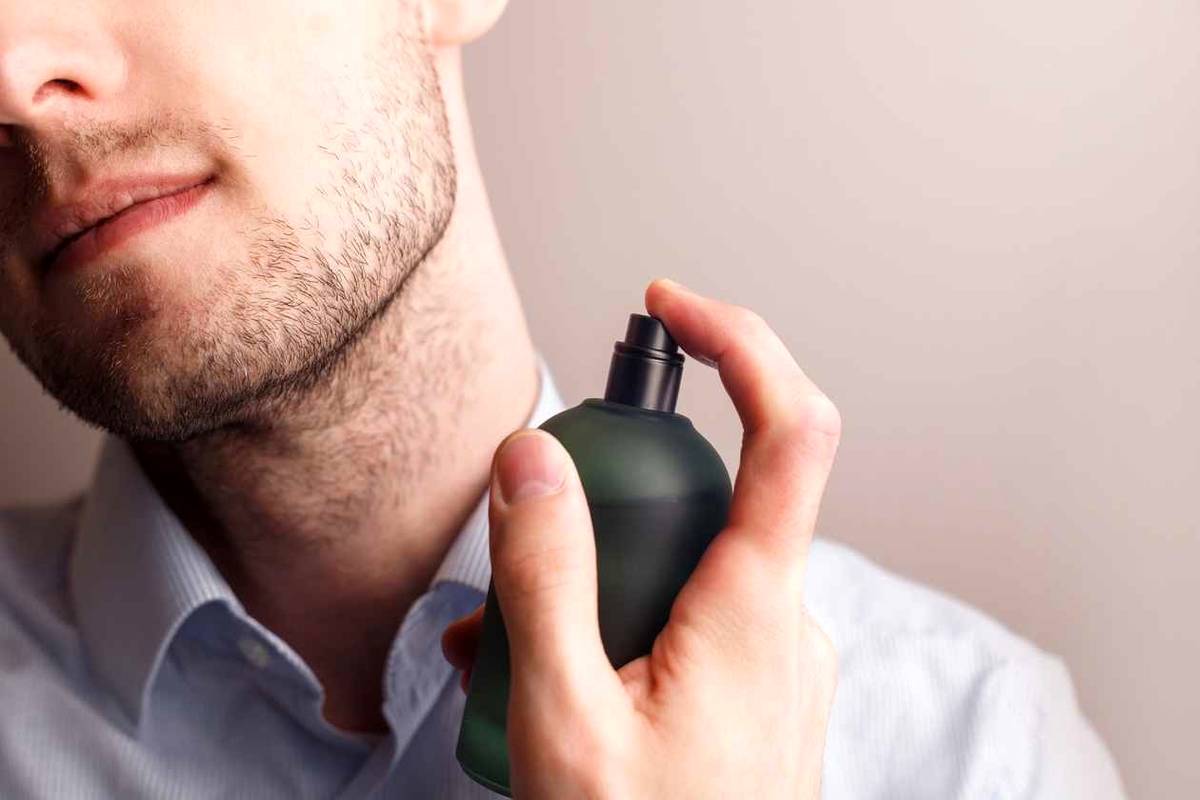 لطفا در این 6 موقعیت عطر نزنید!