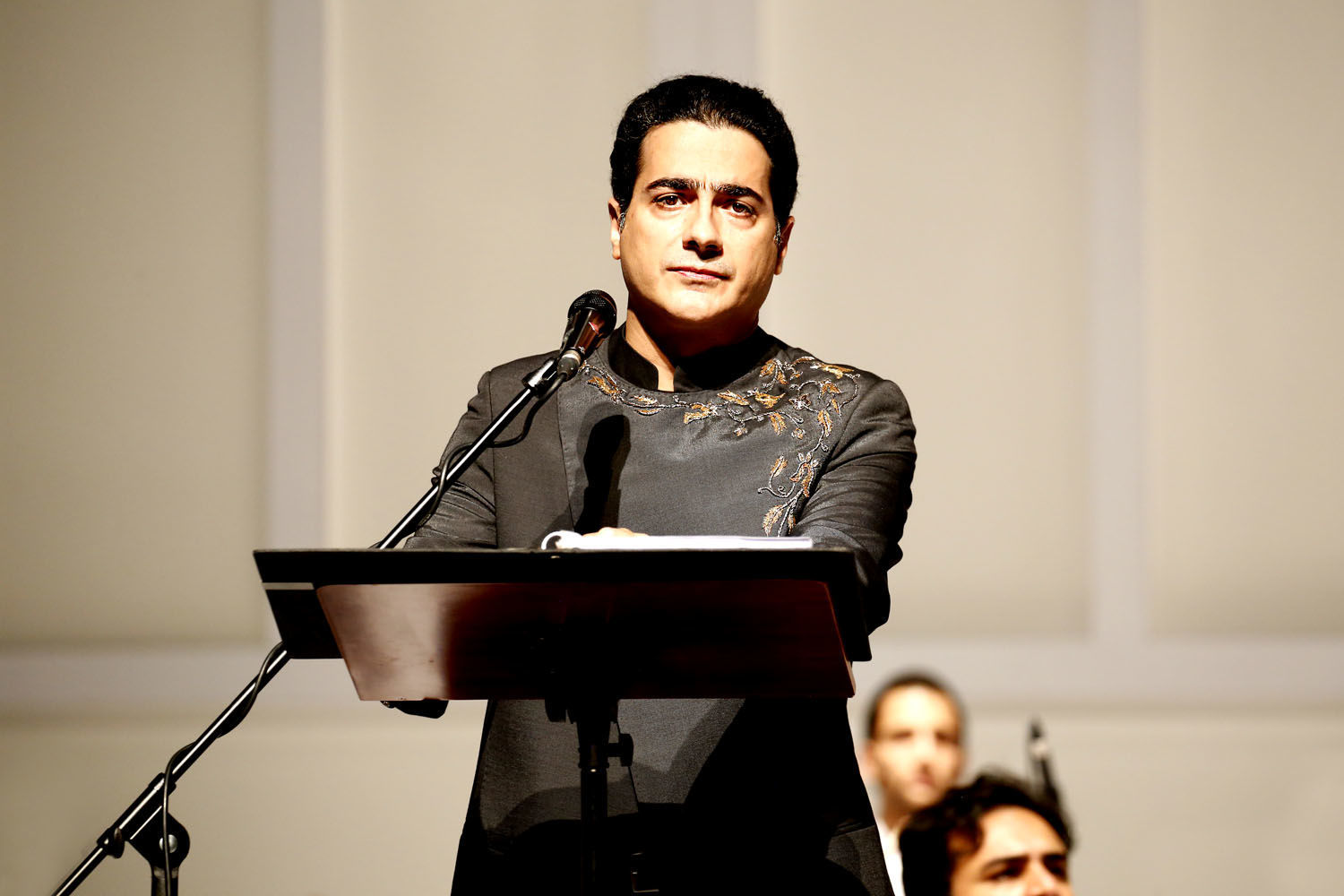 بیوگرافی همایون شجریان