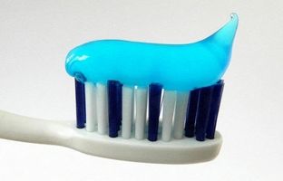آیا خمیردندان واقعا ضروری است؟