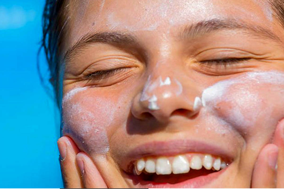 4 مورد از بهترین کرم های ضد آفتاب و ضد چروک برای خانمها و آقایان