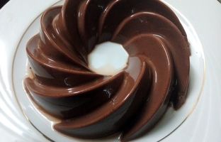 طرز تهیه دسر شکلاتی رژیمی، با خیال راحت دسر بخورید!
